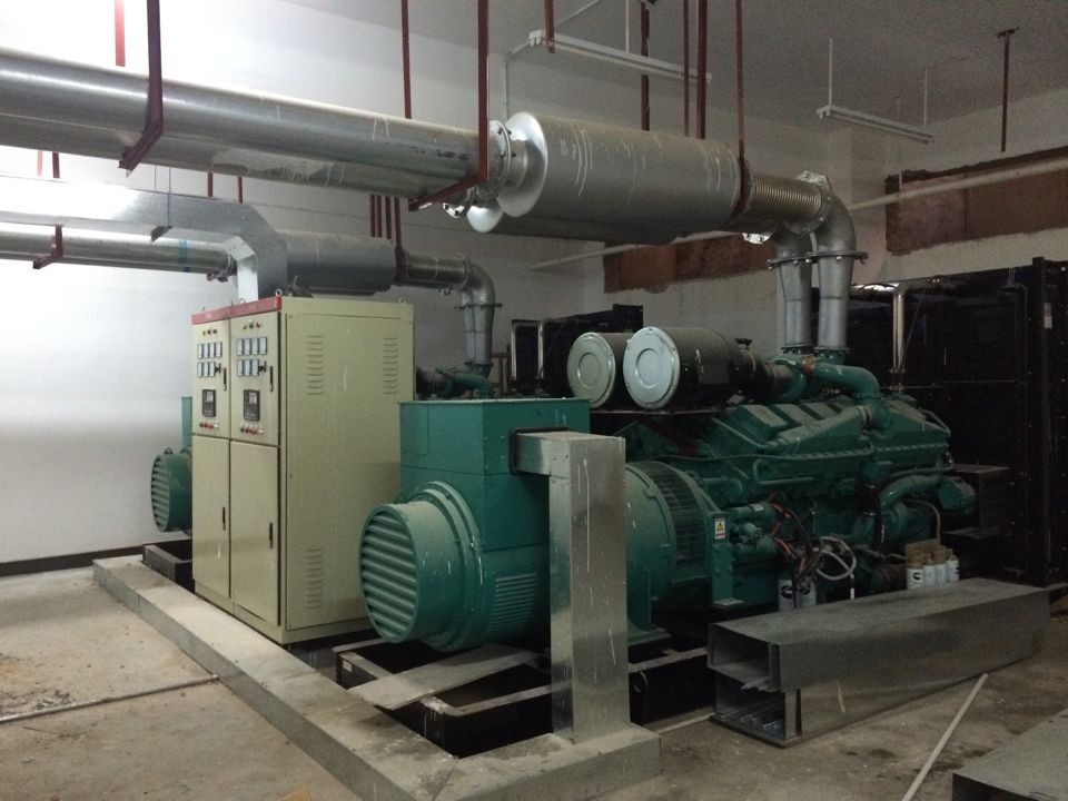 廣州工廠(chǎng)全新發(fā)電機(jī)組安裝
